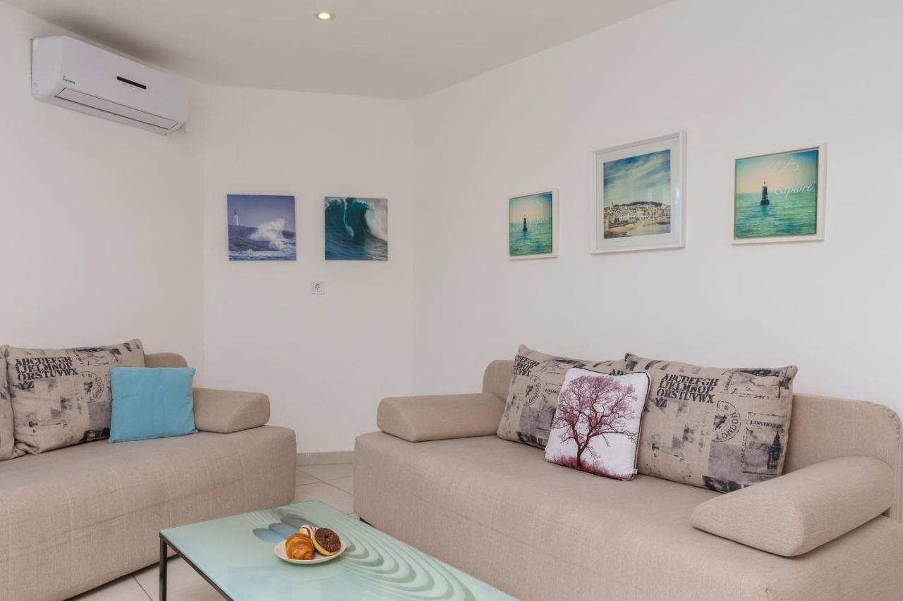 Estella Villa Apartments Рогозниця Екстер'єр фото